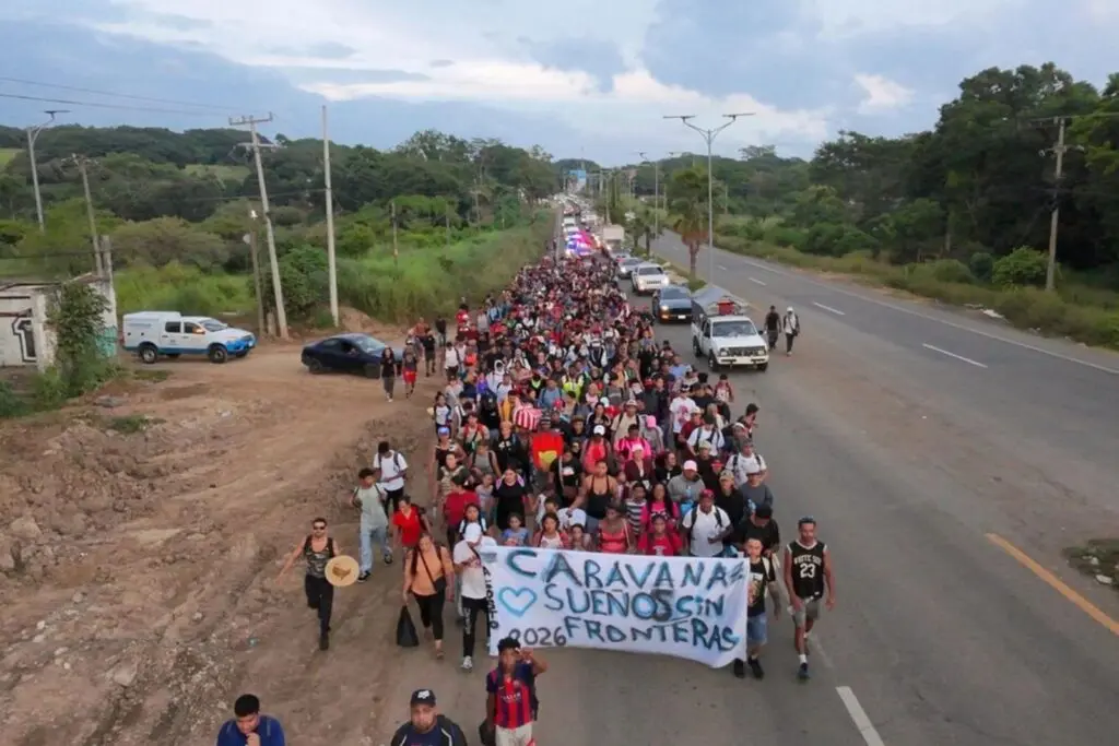 Caravana "Sueños sin Fronteras" se disuelve en Arriaga; migrantes aceptan traslado a Tuxtla Gutiérrez