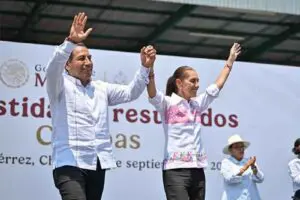 Sheinbaum destaca "Chiapas Puede", programa para que personas aprendan a leer y escribir