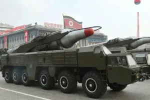 Corea del Norte eleva tensión y lanza múltiples misiles tras maniobras de Seúl, Washington y Tokio