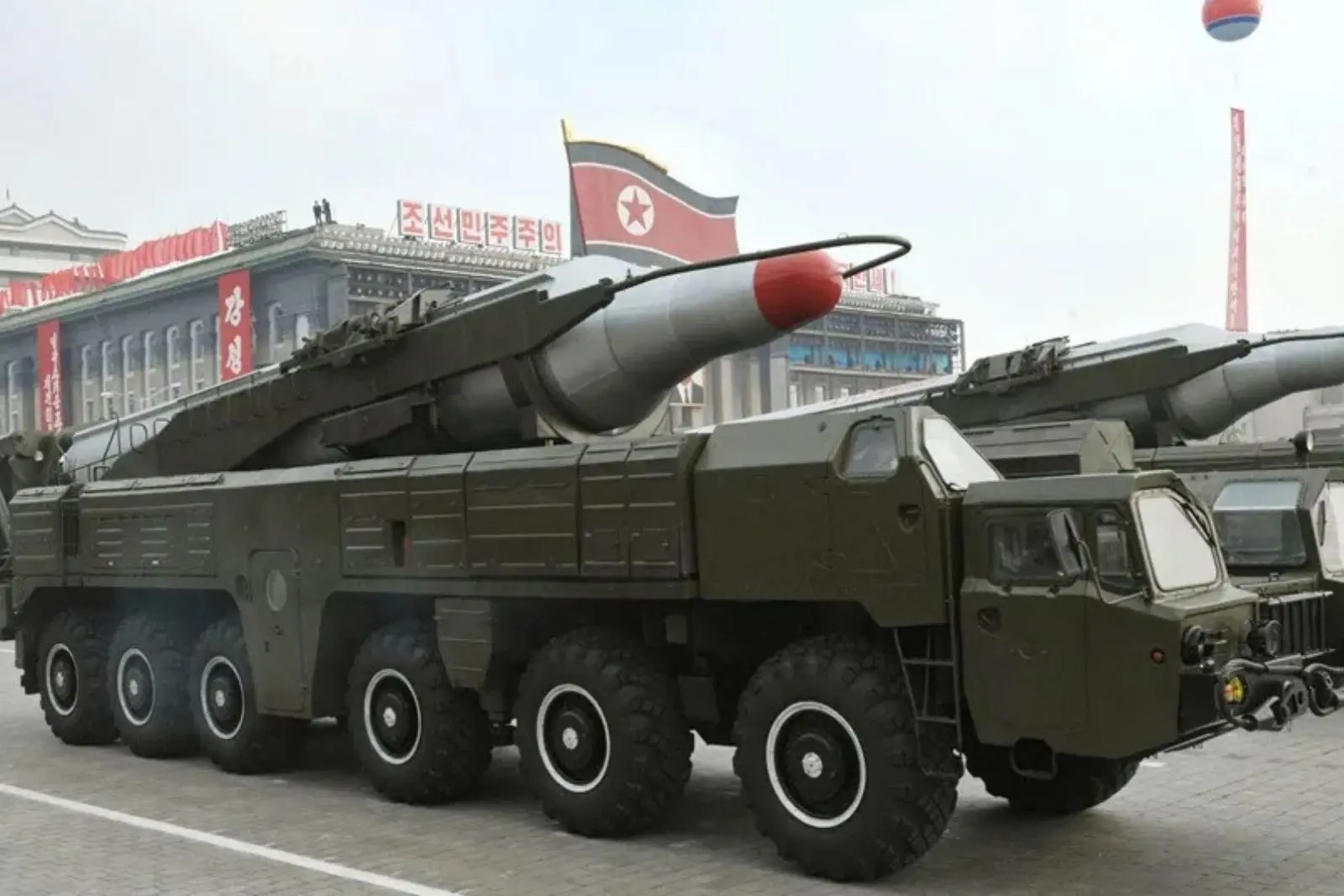 Corea del Norte eleva tensión y lanza múltiples misiles tras maniobras de Seúl, Washington y Tokio