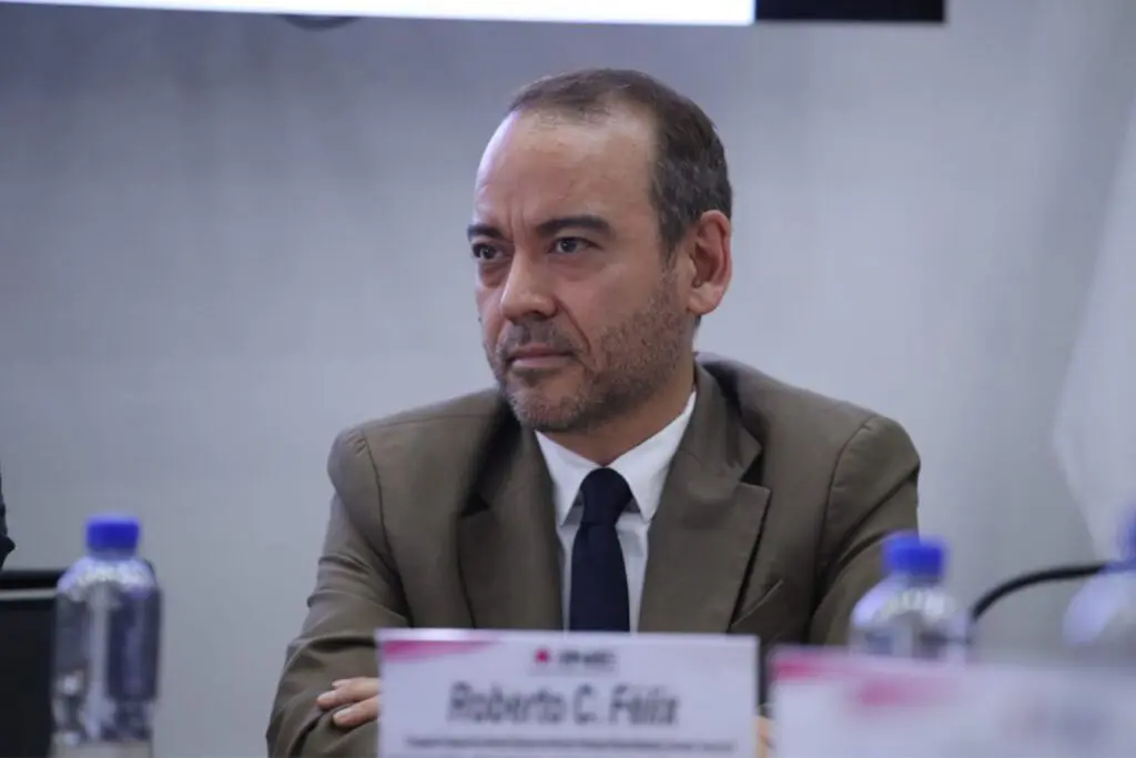 Taddei coloca a Roberto Félix frente a Secretaría Ejecutiva del INE ante salida de Claudia Espino