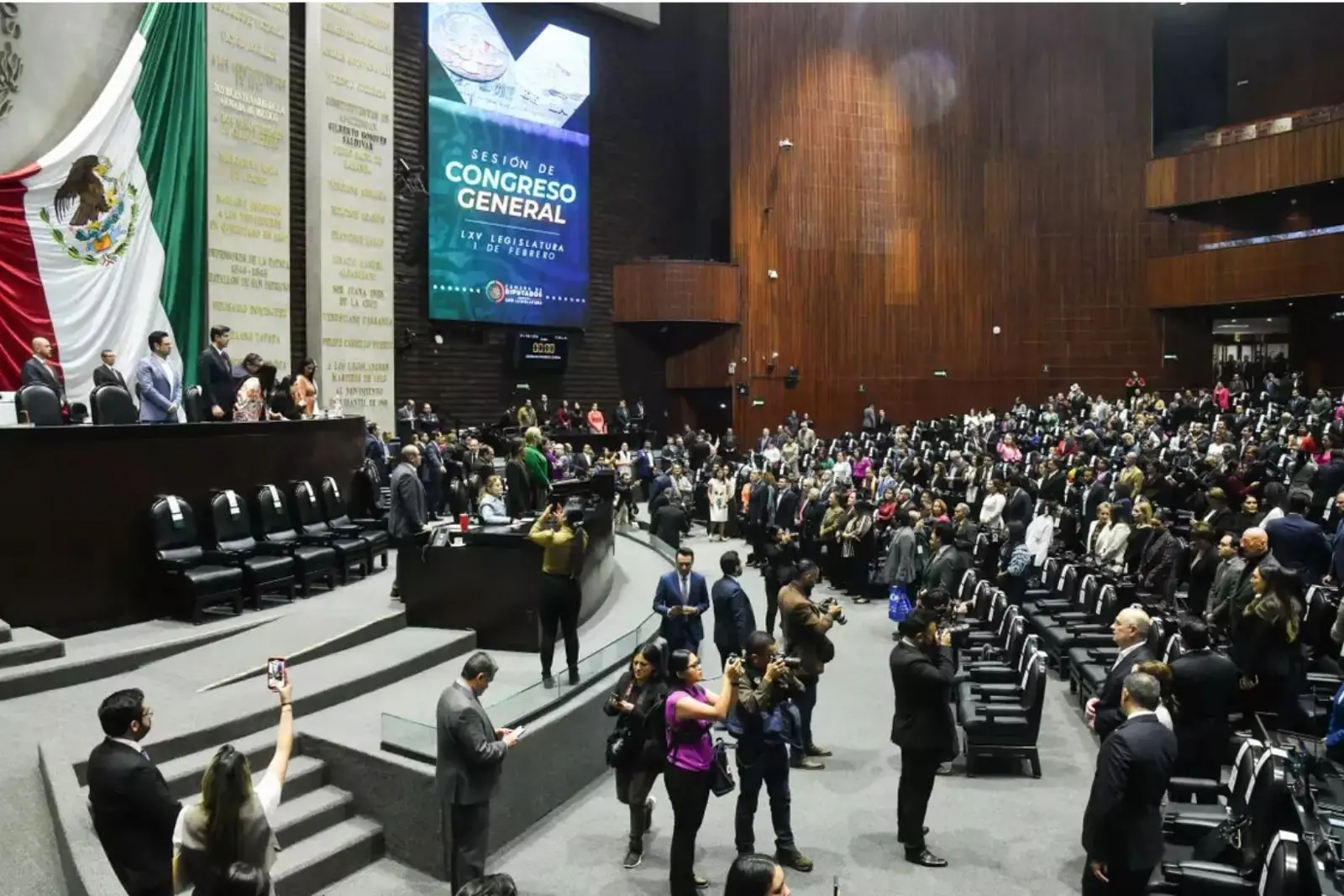 Diputados avalan reforma: aspirantes a Presidencia y gubernaturas deberán renunciar a otra nacionalidad