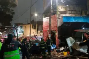 Explosión por acumulación de gas en Álvaro Obregón deja un muerto y 11 lesionados