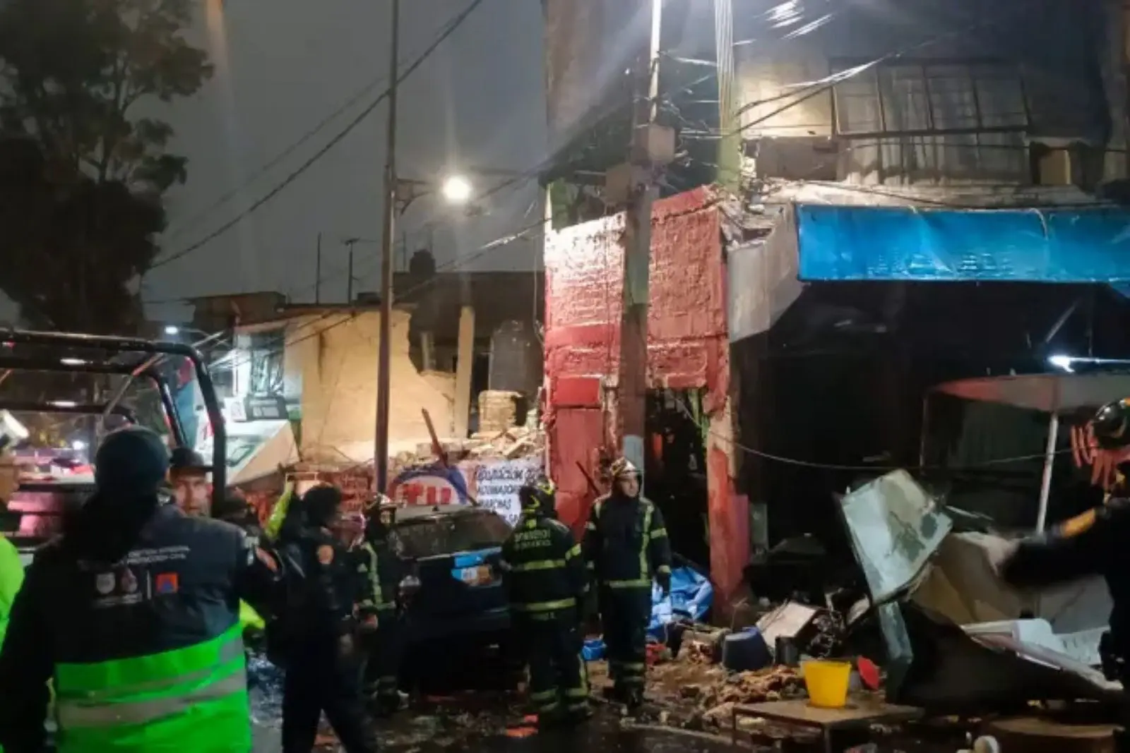 Explosión por acumulación de gas en Álvaro Obregón deja un muerto y 11 lesionados