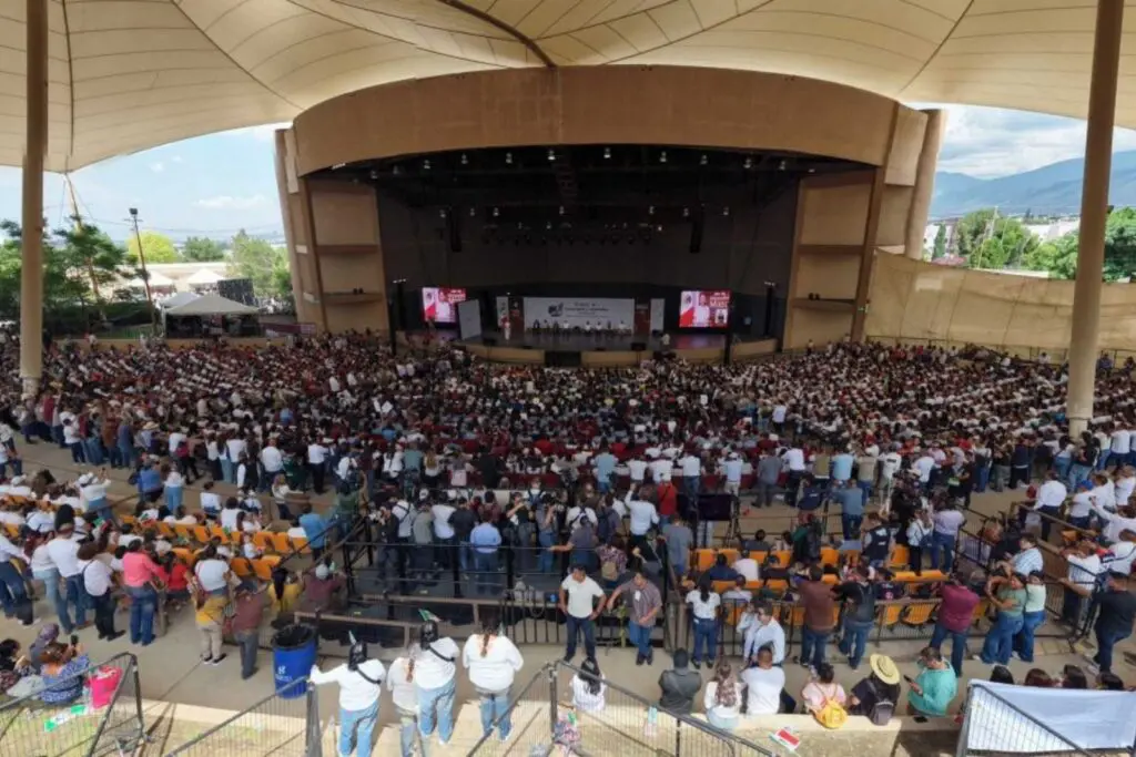 Sheinbaum cierra gira por 10 estados con más de 150 mil asistentes en Segundo Informe