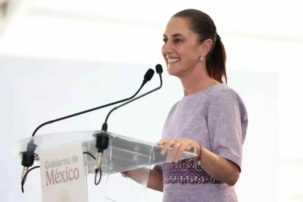 Sheinbaum lleva Segundo Informe a Colima; anuncia obras y enfrenta protesta por ampliación del puerto