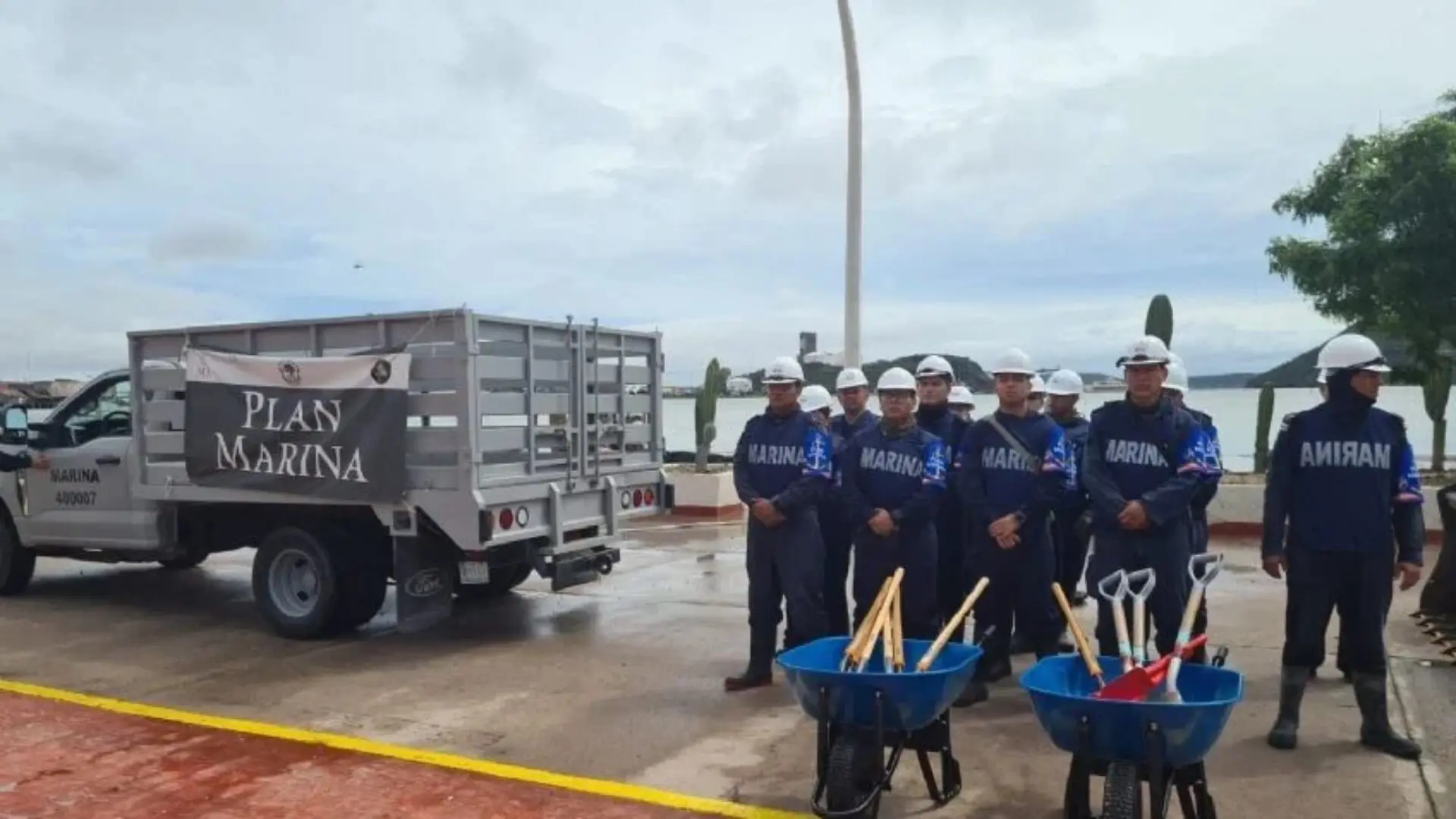 Marina evacúa personas y atiende inundaciones provocadas por el huracán Polo en Sonora. Foto: Semar