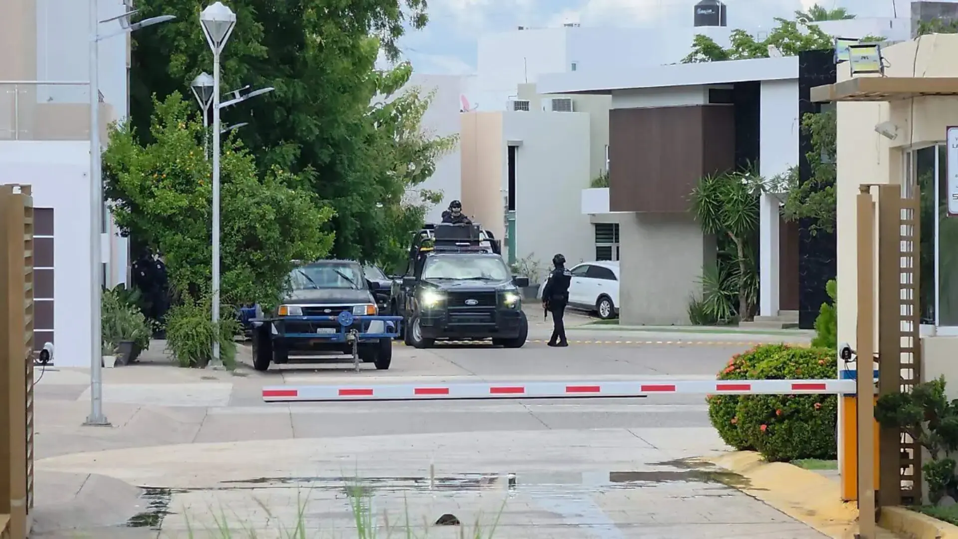 Operativo en privada de Culiacán donde reside Rocha Moya
