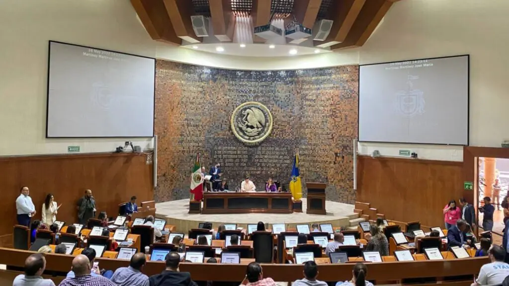 Congreso de Jalisco durante la sesión sobre la reforma de identidad de género