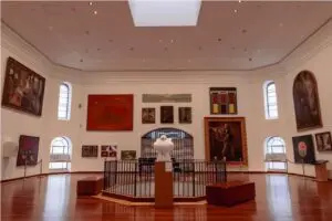 Gobierno de Colombia retira del Museo Nacional piezas sobre paz y diversidad sexual