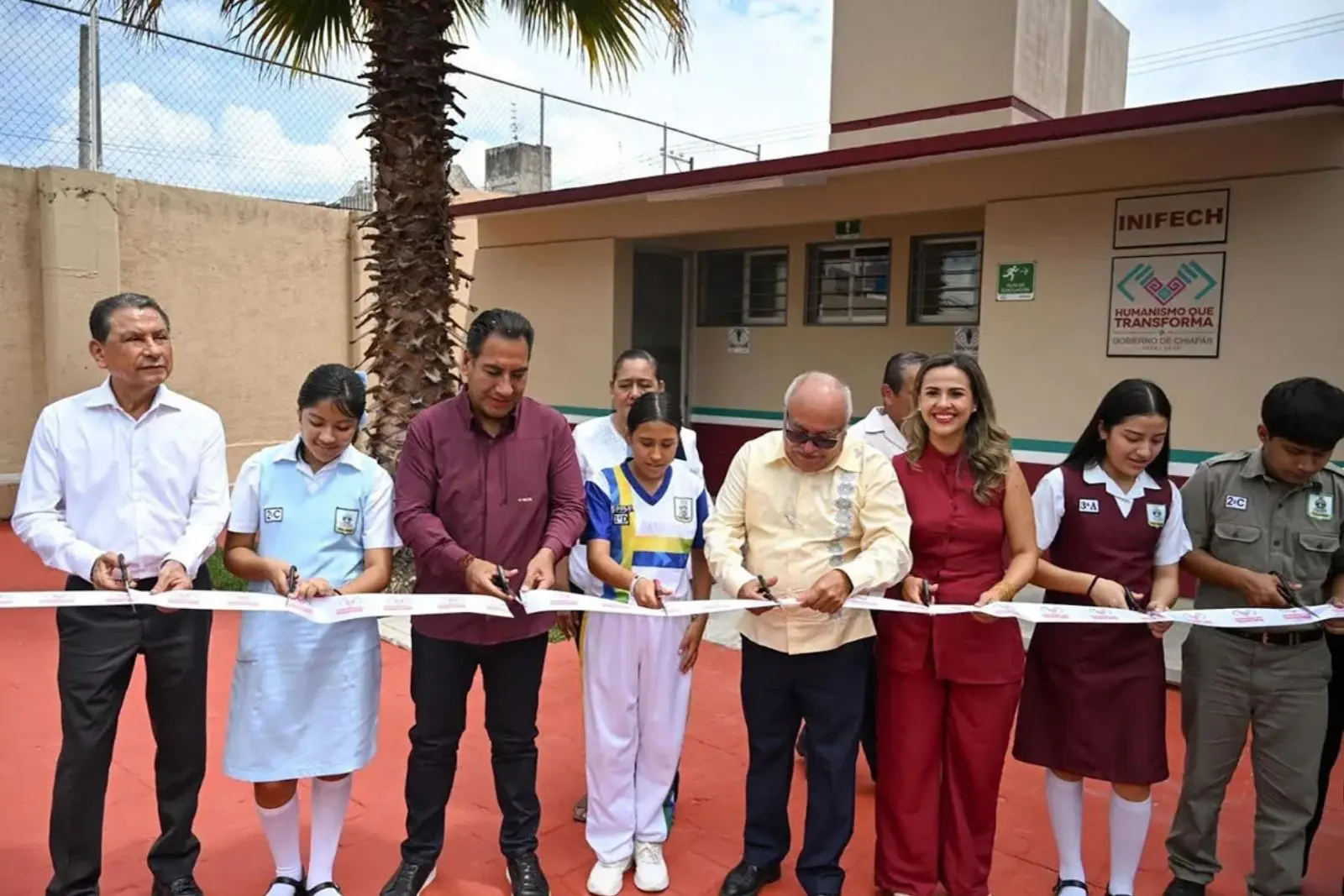 Invierte Gobierno de Chiapas 318 mdp en infraestructura educativa para Tuxtla Gutiérrez