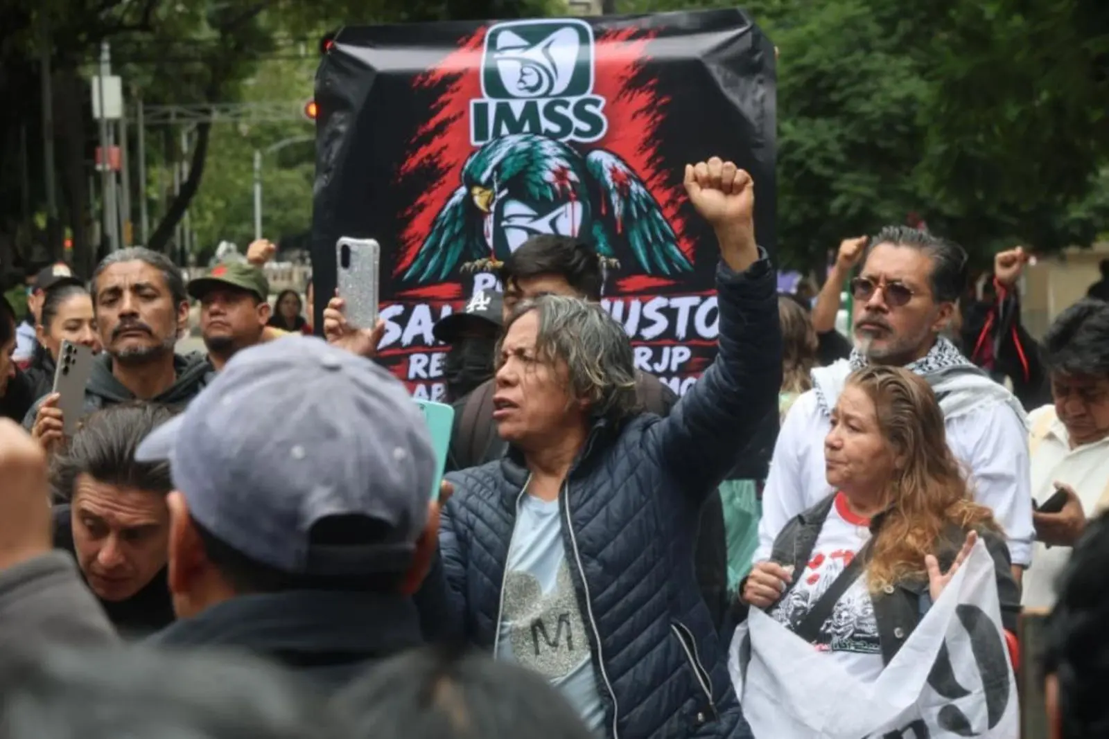 Trabajadores del IMSS convocan a marcha nacional este martes 13 de octubre