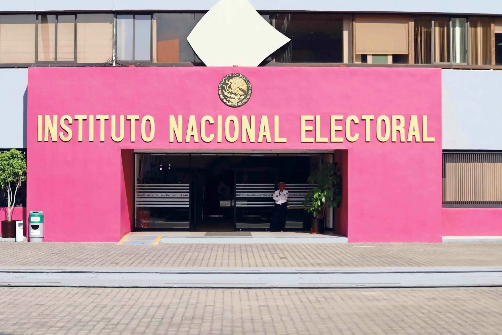 INE frena reglas para fiscalizar actos anticipados de campaña rumbo a 2027