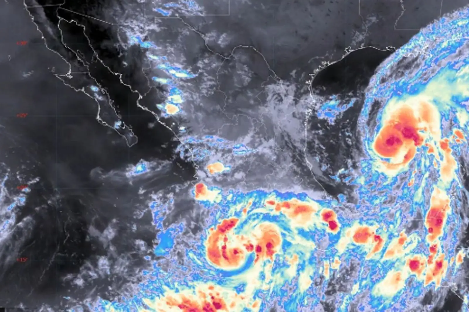 SMN vigila tres ciclones; Isaías intensificó a huracán categoría 2 y 'Simón' podría impactar Jalisco como categoría 4
