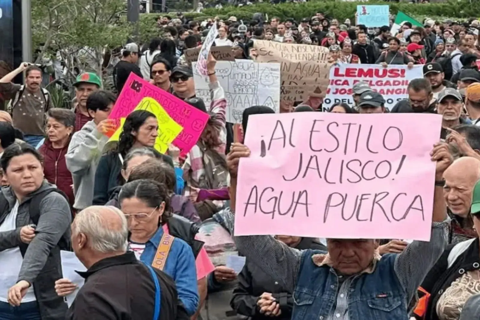 Convocan segunda “megamarcha” por estado de agua en Guadalajara