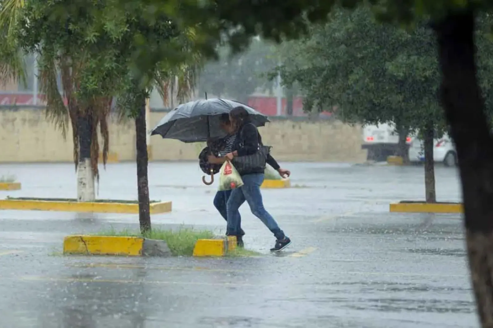 Chiapas, en alerta por lluvias torrenciales: frente frío y bajas presiones elevan riesgo de inundaciones