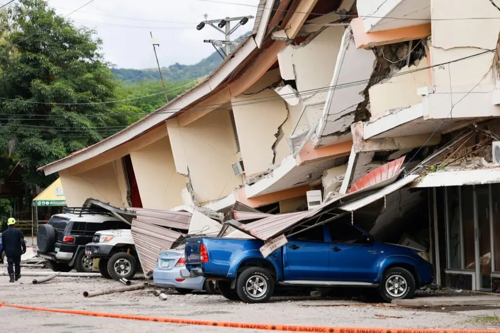 Fuerte terremoto de magnitud 7,7 sacude Panamá: presidente Mulino descarta fallecidos