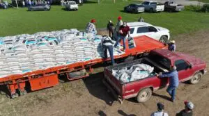 Entrega de fertilizante a citricultores de cinco municipios de Tamaulipas.
