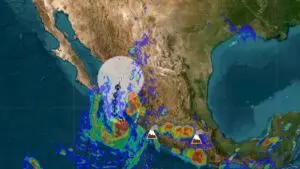 Operativo de prevención en Sinaloa ante el huracán Simón. Foto: @CNPC_MX