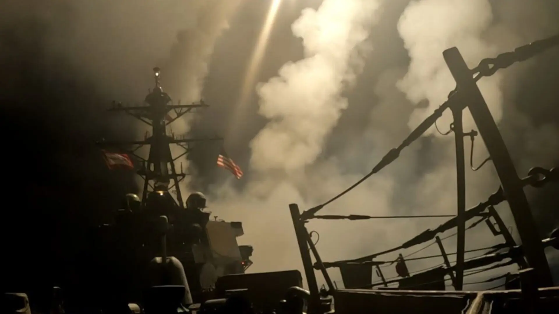 Ataque con misiles hutíes contra una base militar en Shabwa, Yemen. Foto: Centcom