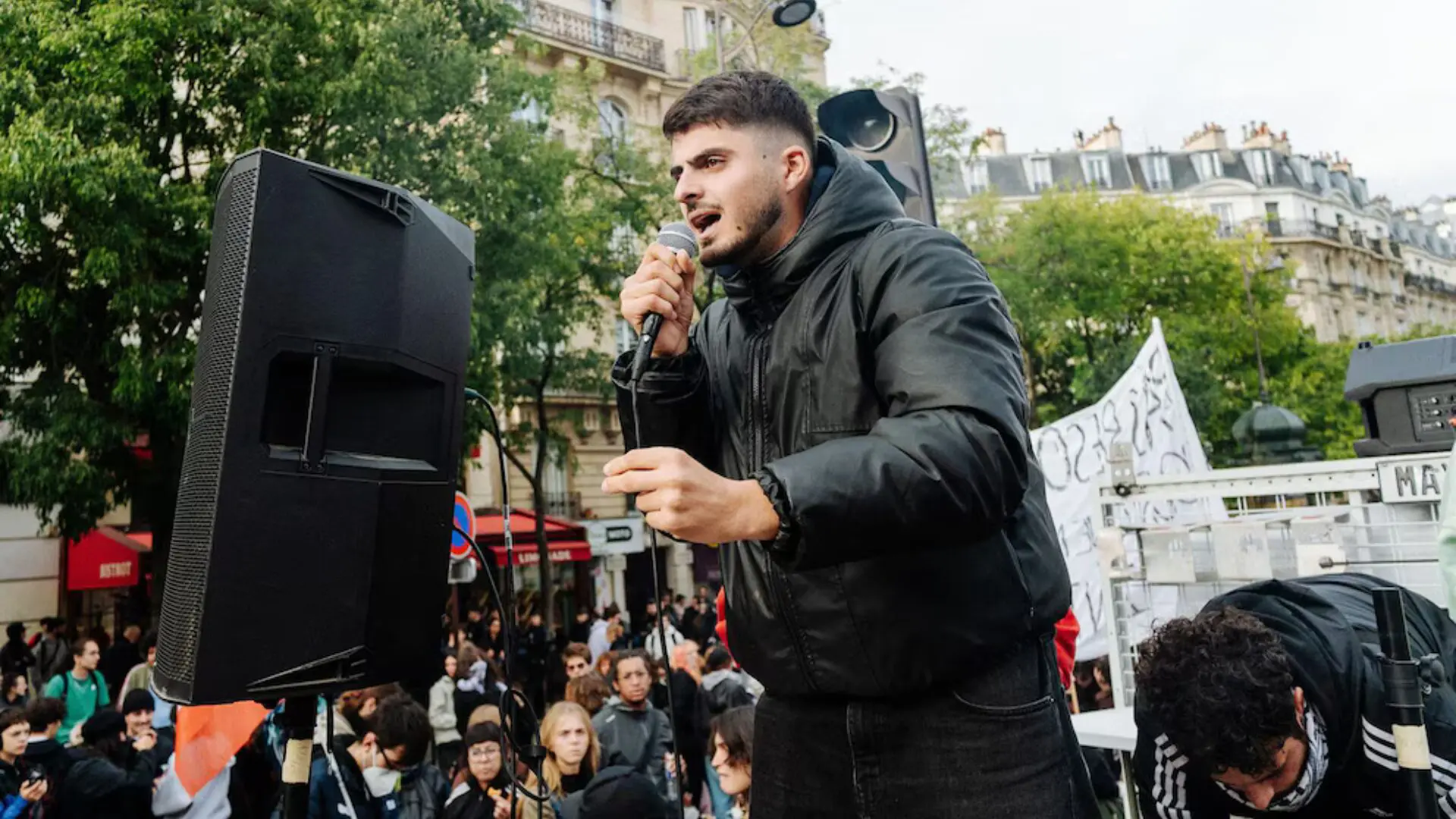 Estudiantes franceses mantienen las protestas tras reunirse con Sébastien Lecornu