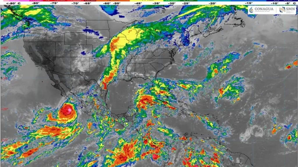 Huracán Rachel se intensifica a categoría 3 y genera oleaje elevado en Baja California Sur. Foto: @conagua_mx