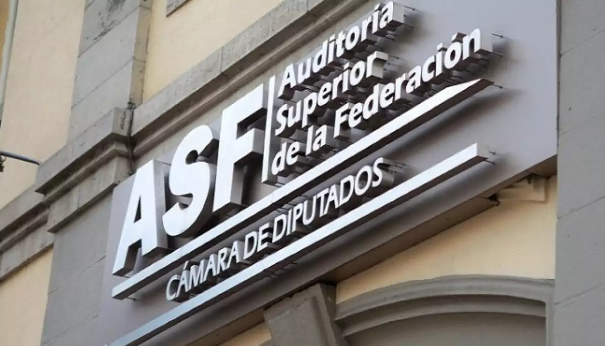 ASF building exterior sign, Cámara de Diputados.