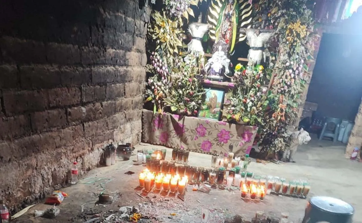 Elementos rituales usados por curandero tsotsil en Zinacantán