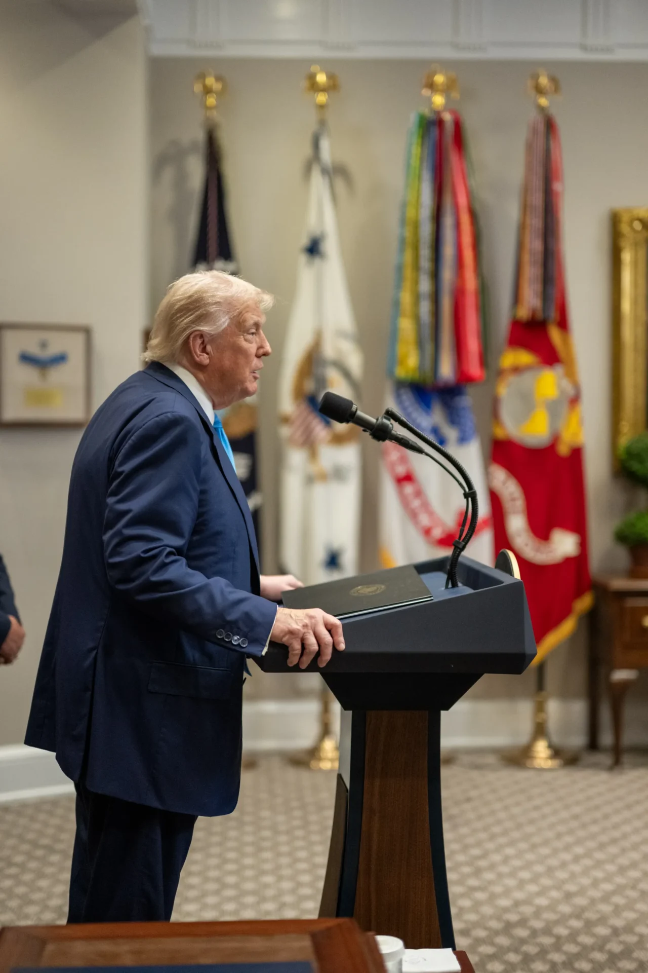 Trump autoriza uso del Ejército contra cárteles en el extranjero