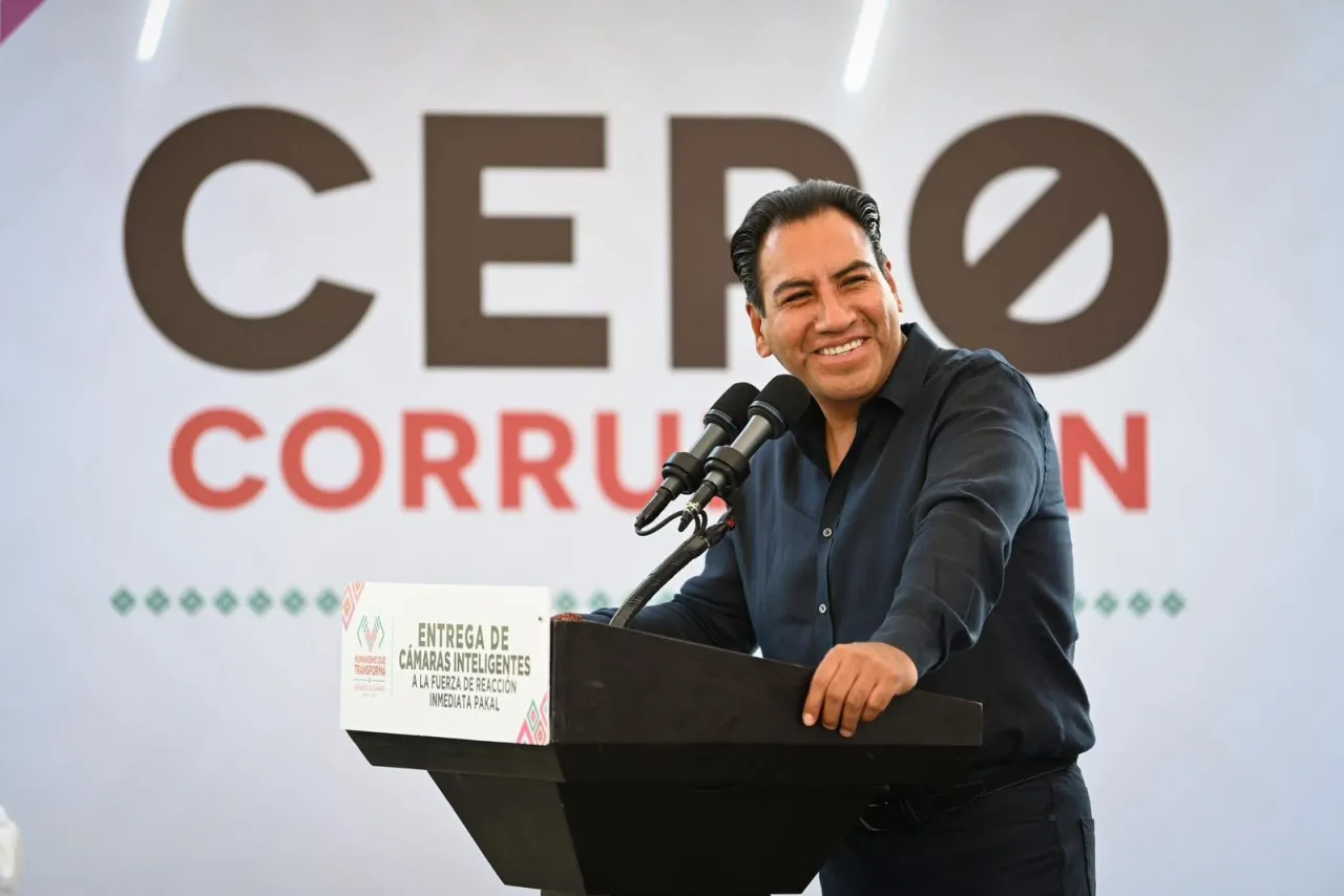 Entrega de cámaras inteligentes y vehículos blindados a la Fuerza de Reacción Inmediata Pakal en Chiapas