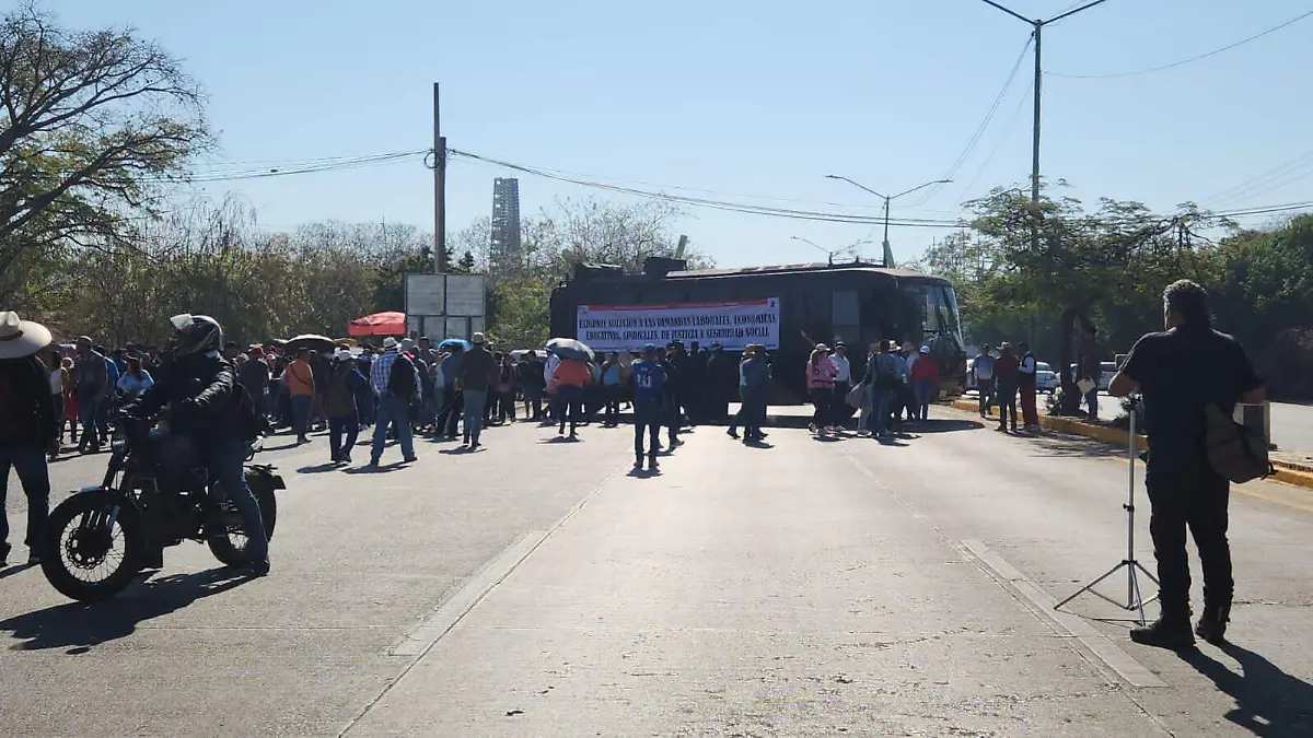 Protestantes en la calle en Chiapas