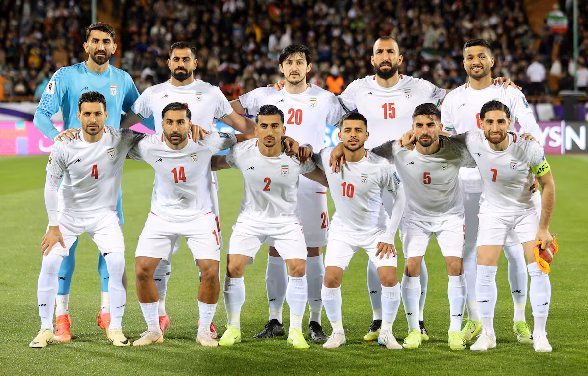 Selección de futbol de Irán en un partido.